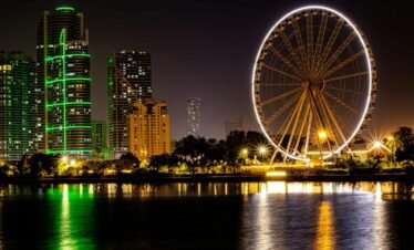 cheap flights from Karachi to Dubai